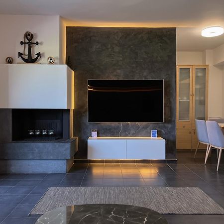Heaven Luxury Villa Néa Róda Szoba fotó