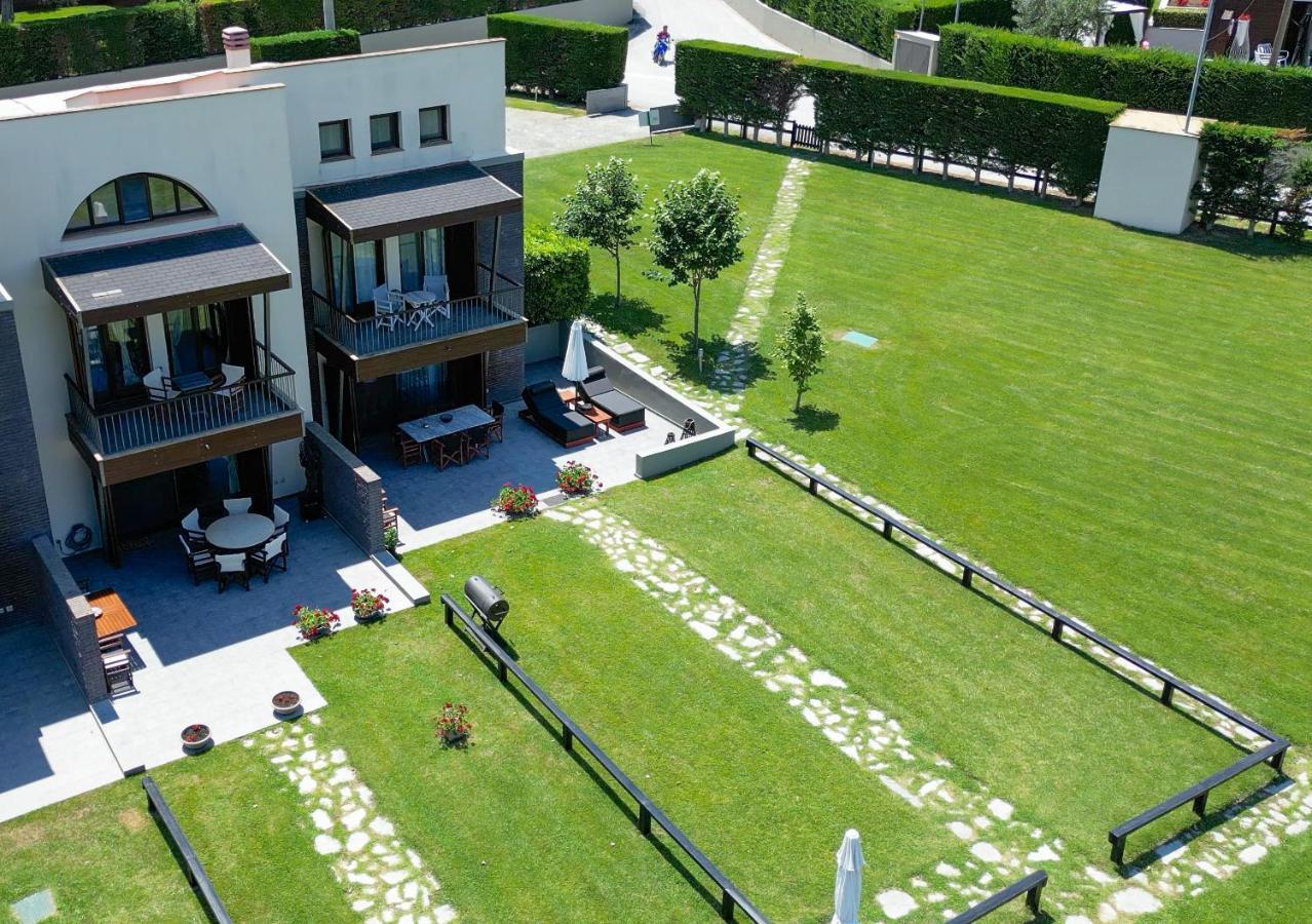 Heaven Luxury Villa Néa Róda Kültér fotó