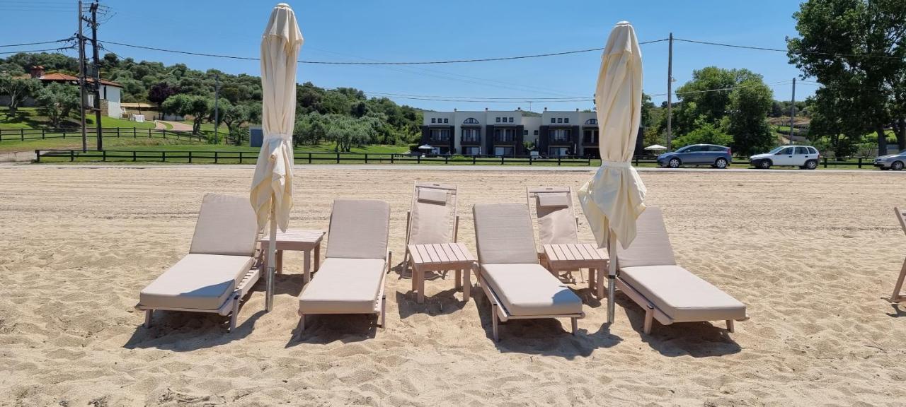 Heaven Luxury Villa Néa Róda Kültér fotó